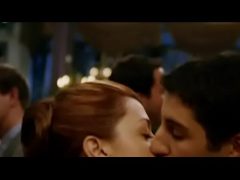 Bế Em Lên Giường Rồi Đè Lồn Em Ra Bú