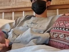 Các Thanh Niên Bộ Đội San Sẻ Niềm Vui Từ Con Cu Cho Nhau