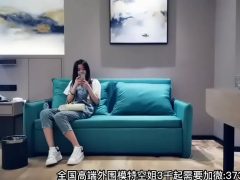 Con Cặc Bự Ngắm Nhìn Con Bướm Xinh
