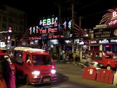 Đến Chơi Nhà Ai Ngờ Được Cô Bạn Bạn Thịt Con Hàu