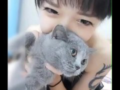 Rủ Bạn Trai Vào Nhà Nghỉ Để Chơi Xếp Hình