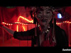 Rủ Em Về Phòng Chơi Tiện Thể Chơi Luôn Em