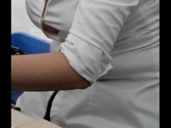 Chơi Em Tê Tái Trên Giường