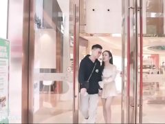 Cô Bạn Thân Của Vợ Thích Được Ngủ Cùng Tôi