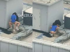 Cặp Đôi Bị Quay Lén Đang Hì Hục Đụ Nhau Trên Sân Thượng