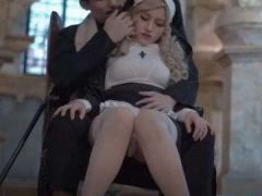 Cha Xứ Mà Dâm Đãng Cỡ Này Thì Đàn Bà Nào Chịu Nổi