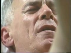 Hai Thằng Bạn Thân Rủ Nhau Đi Nhà Nghỉ Thông Đít Nhau