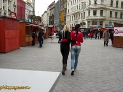 Cùng Cô Nàng Xinh Đẹp Giúp Nhau Massage Cái Lồn Nứng