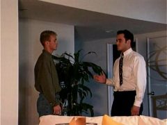 Khui Chai Dầu Mới Mua Để Thông Đít Em Thụ