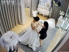 Clip Sex Hack Camera Tiệm Váy Cưới Lộ Cảnh Cô Dâu Thử Váy