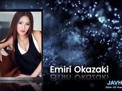 Gái Dâm Nhét Sextoy Vào Cái Lồn Không Lông Nhiều Nước